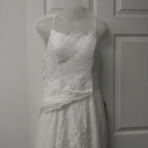 Cocos bride wedding gown